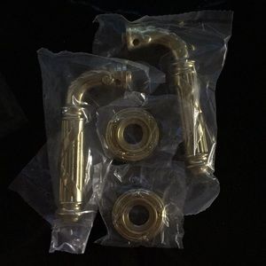 1 Baldwin Estate Lever set, 2 levers, 2 rosettes